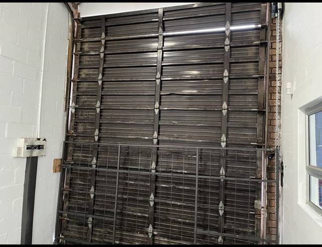 INDUSTRIAL PROPERTY TO RENT IN WOODSTOCK